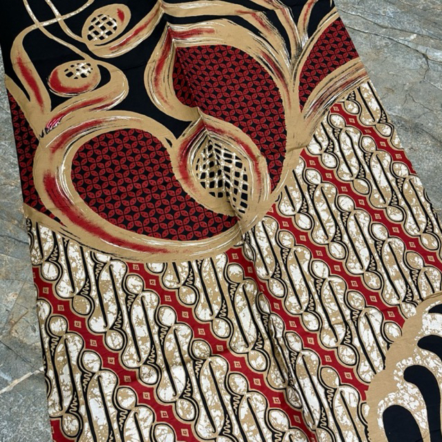 Kain Batik Parang Sekar Kenongo – Motif Klasik Parang Kombinasi Merah Hitam | Katun Premium