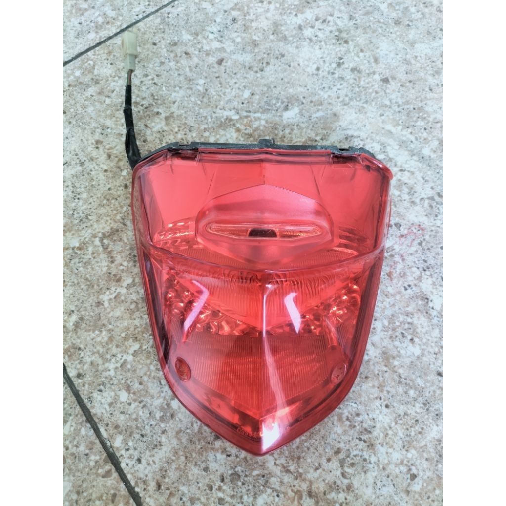 LAMPU BELAKANG TIGER REVO ORIGINAL