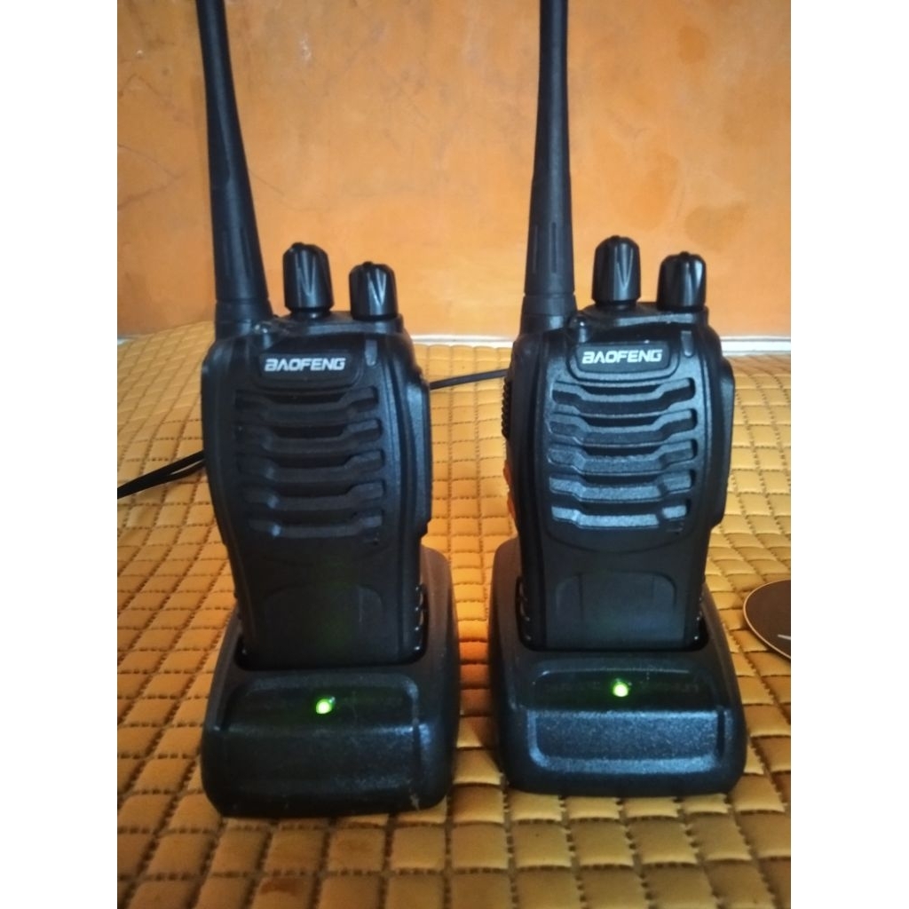 2HT Baofeng BF888S bekas