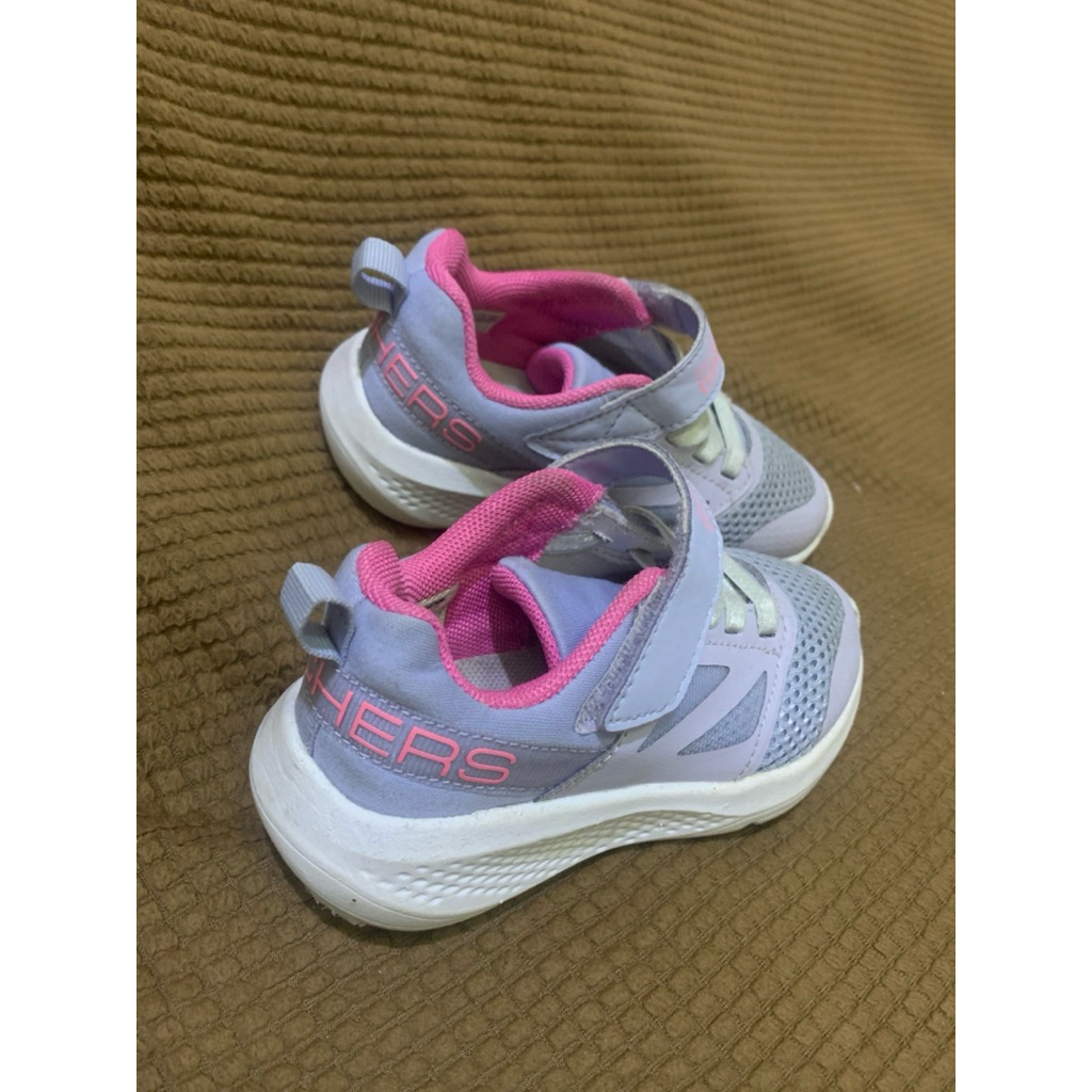 sepatu skechers anak original