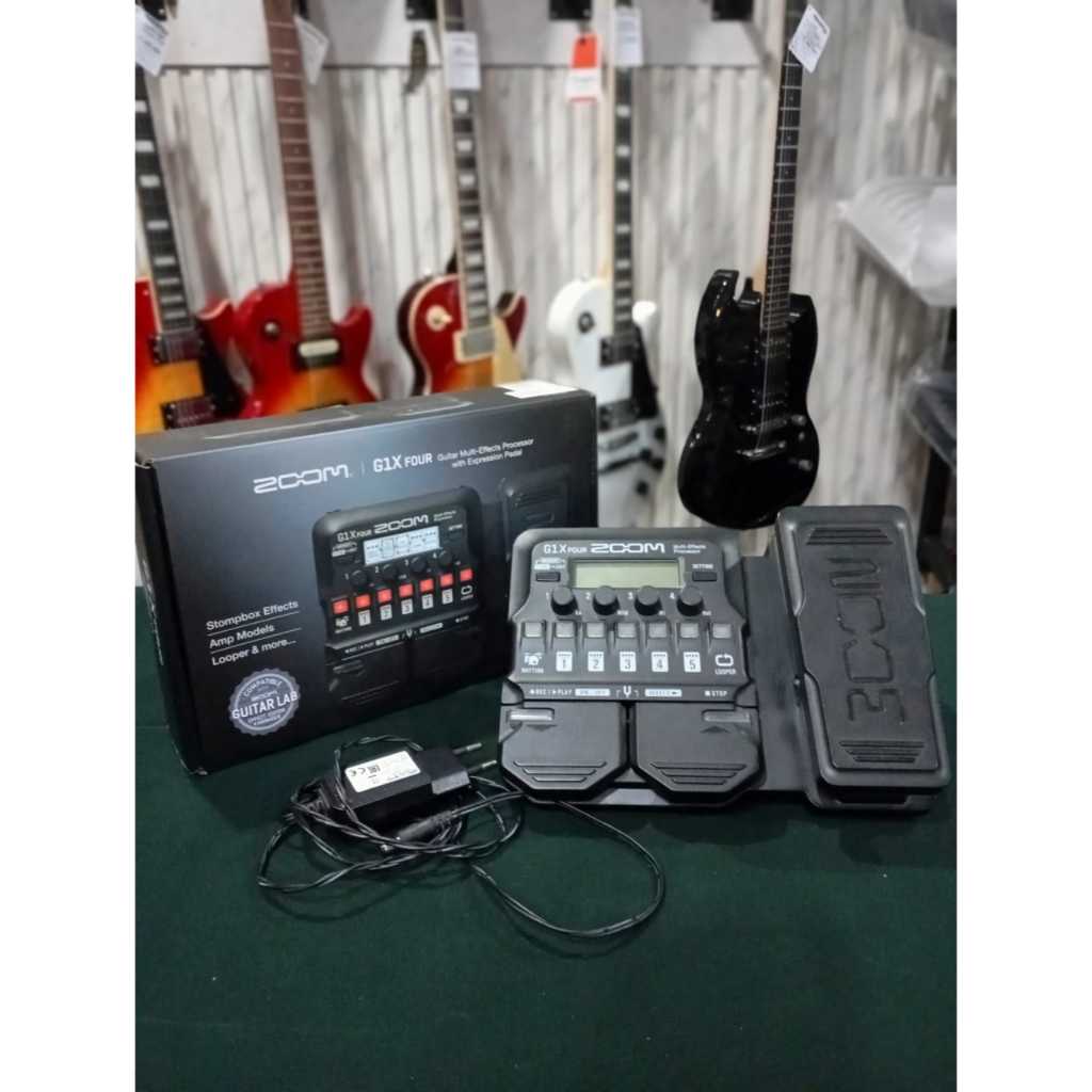 ZOOM G1X FOUR USED