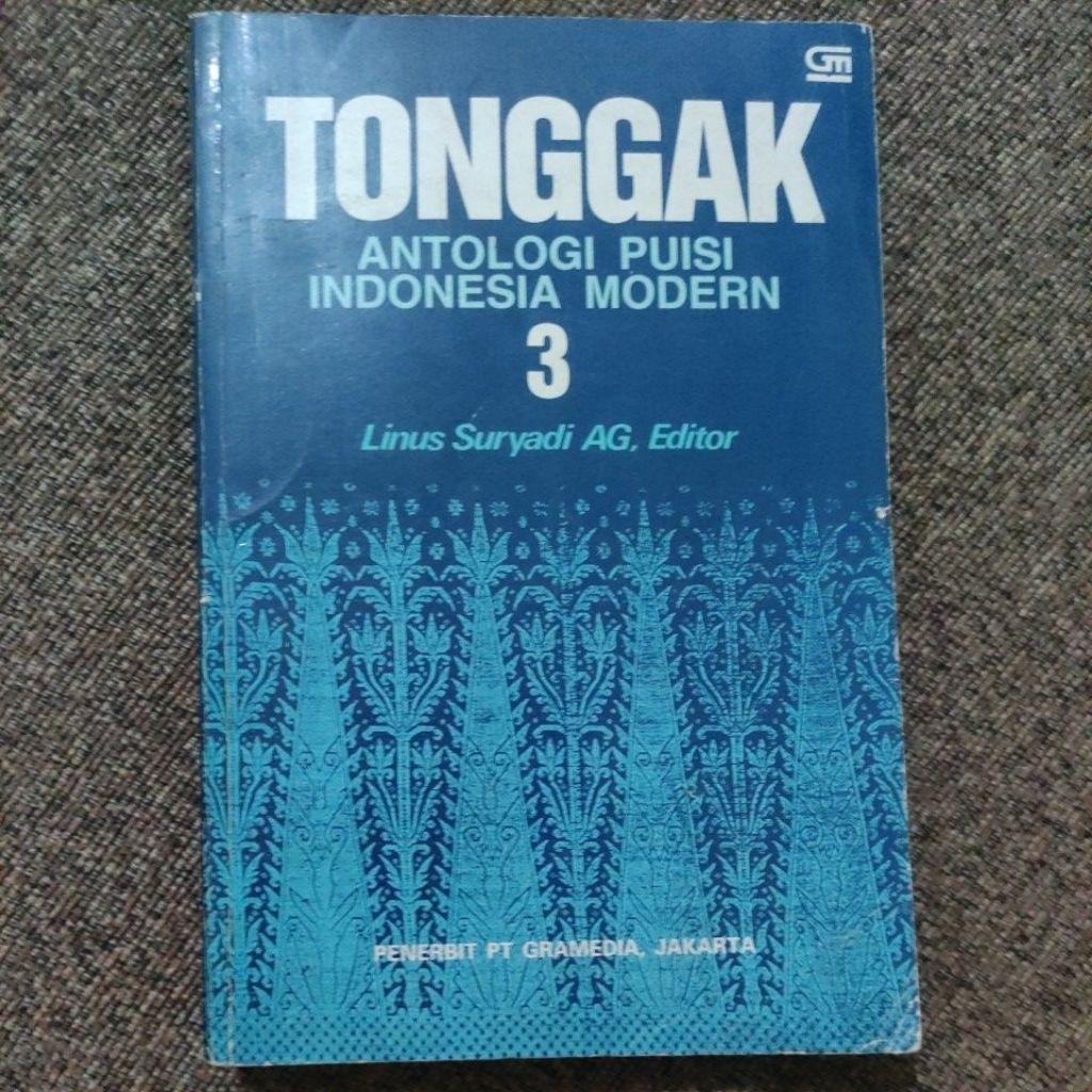 Tonggak Antologi Puisi Indonesia Modern 3.