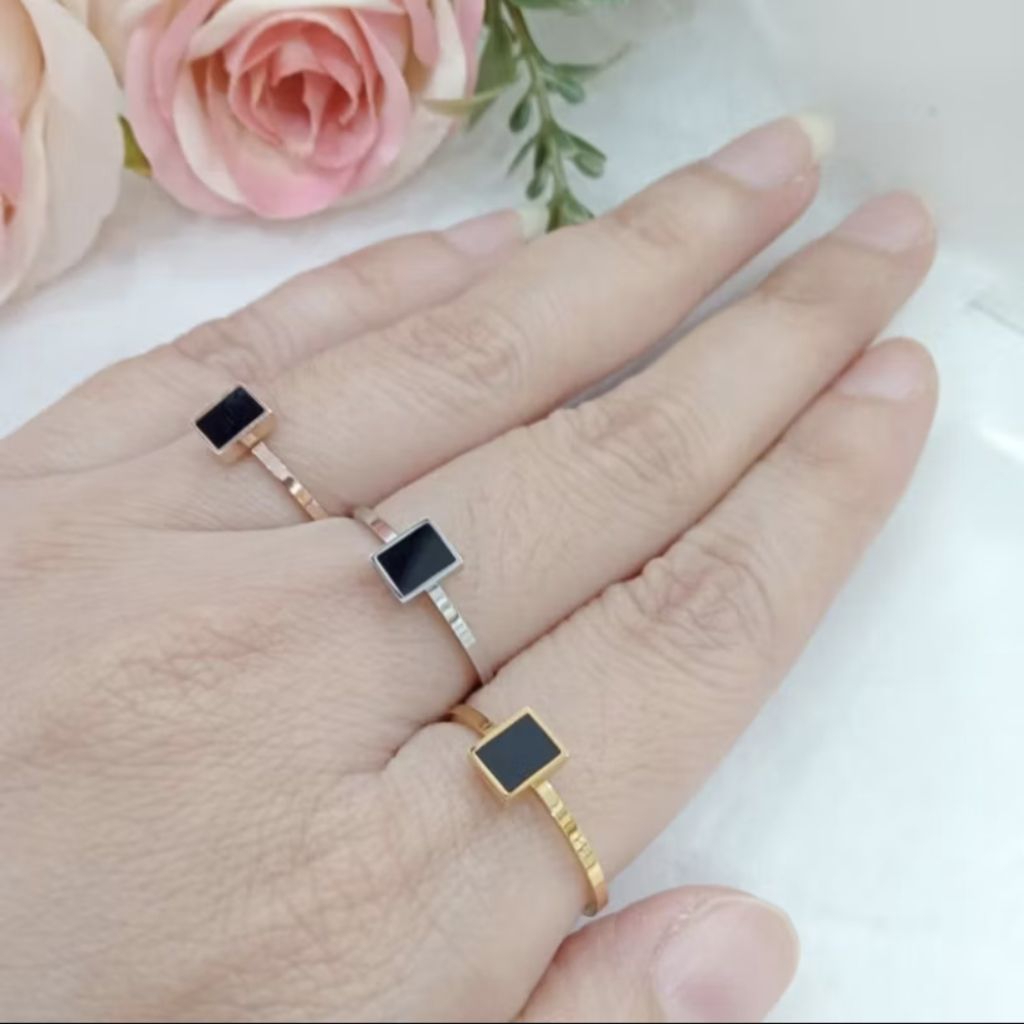cincin titanium kotak wanita fashion cincin kotak hitam