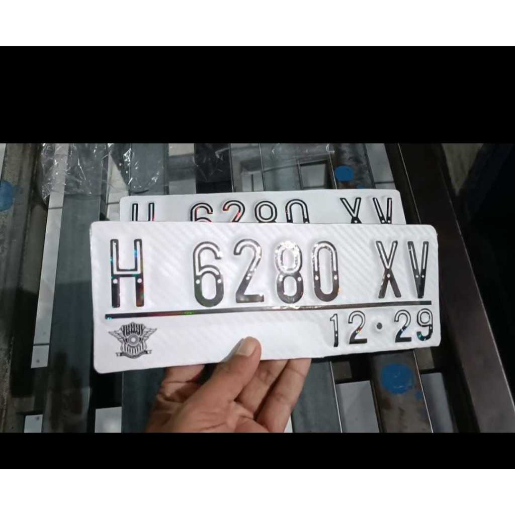BAUT TANAM KARBON HOLOGRAM VARIASI PLAT MOTOR