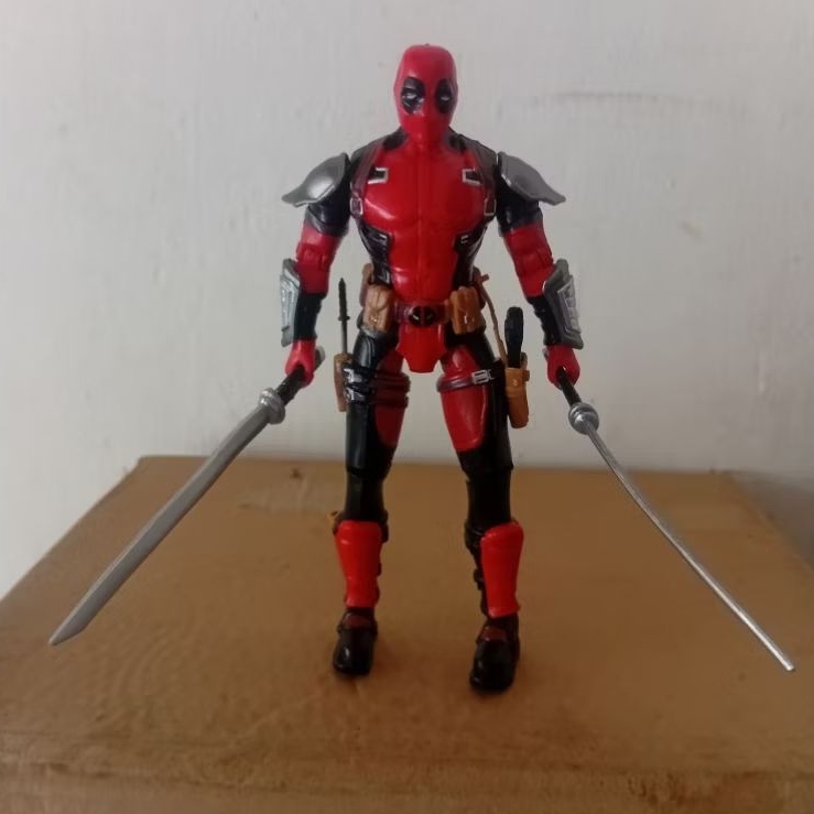 Mainan Action Figure Marvel Deadpool