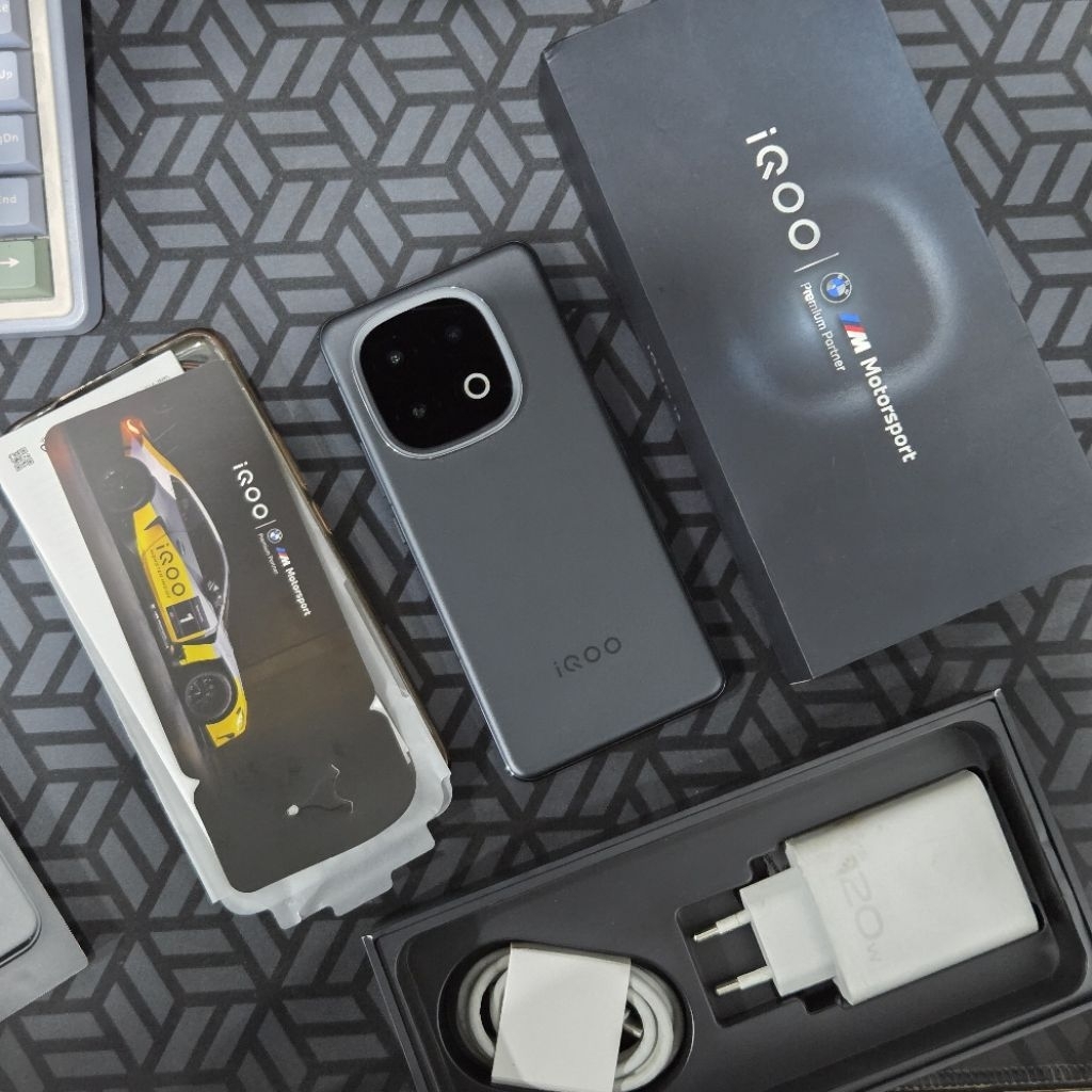 iqoo 13 5g 16/512gb resmi fullset