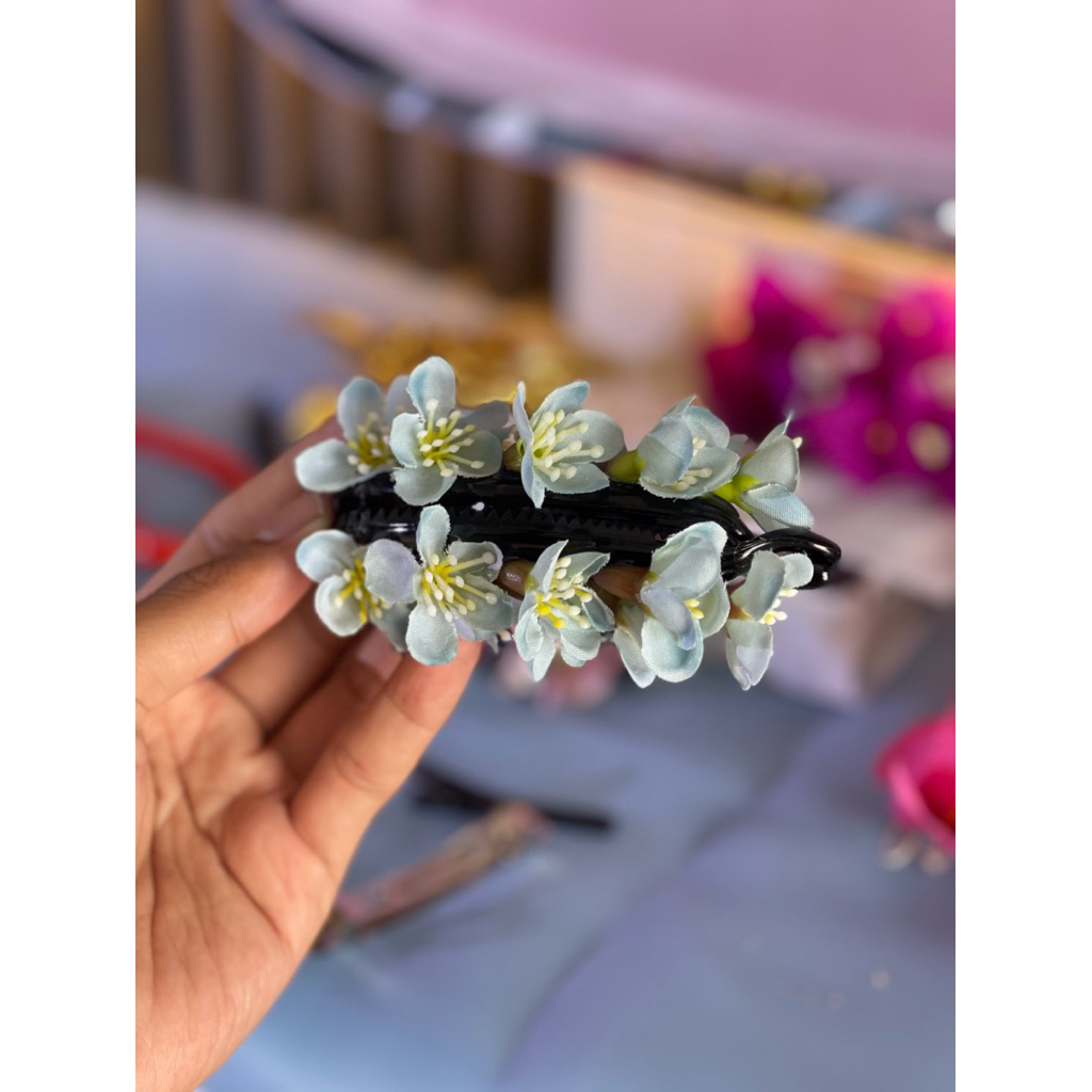 bunga semanggi bugenfil / krajinan tangan / bunga semanggi dari kertas hiasan rambut wanita