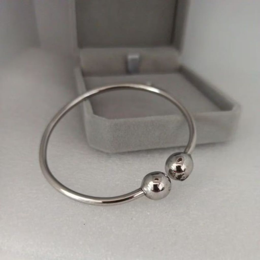 GELANG BAYI BESI PUTIH 100% ASLI BESI PUTIH UKURAN 12 CM  BISA UKIR NAMA FREE UKIR NAMA TIDAK LUNTUR