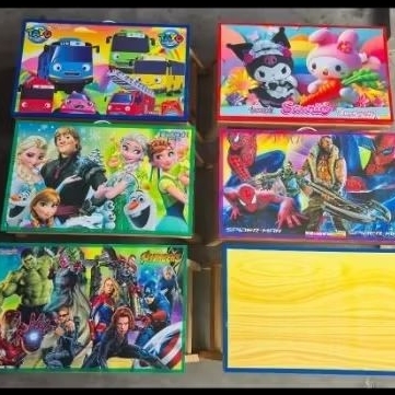 MEJA BELAJAR KAYU LIPAT KARAKTER