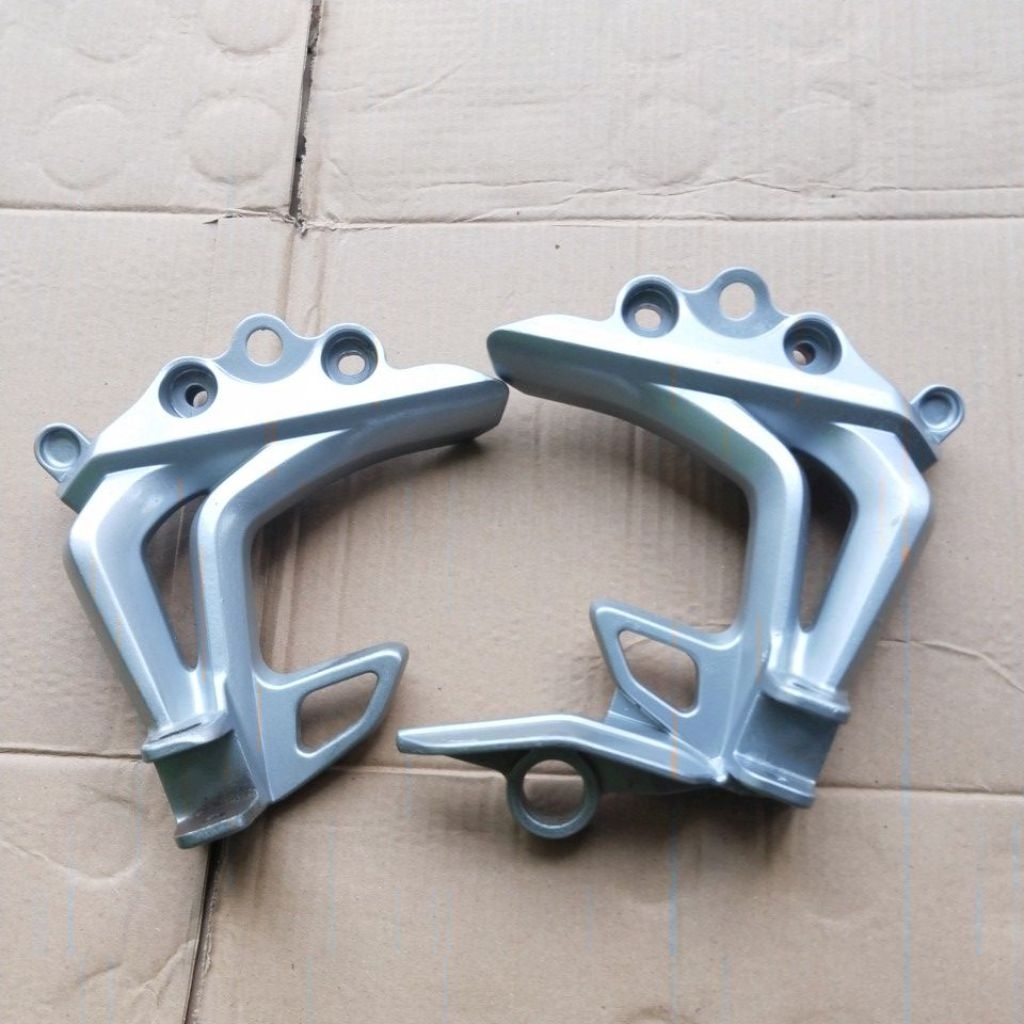 FOOTSTEP POSTEP STEP BELAKANG YAMAHA JUPITER Z NEW JUPITER SALIP ROBOT ORI