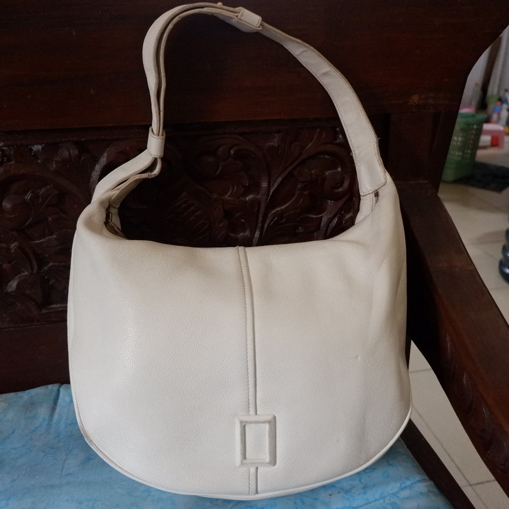 Pl shoulder bag couronne warna putih kulit asli