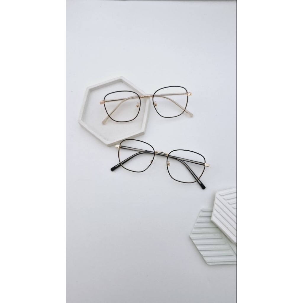 Kacamata lensa minus photocromic kode 5708