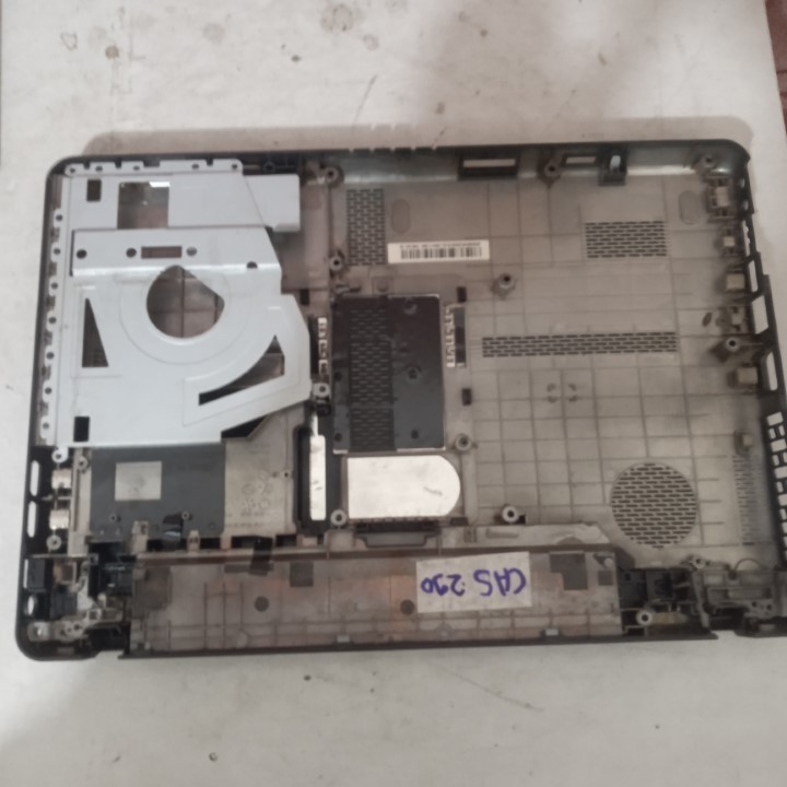 Casing Bawah Laptop Toshiba Satellite L510 Second Bekas 290