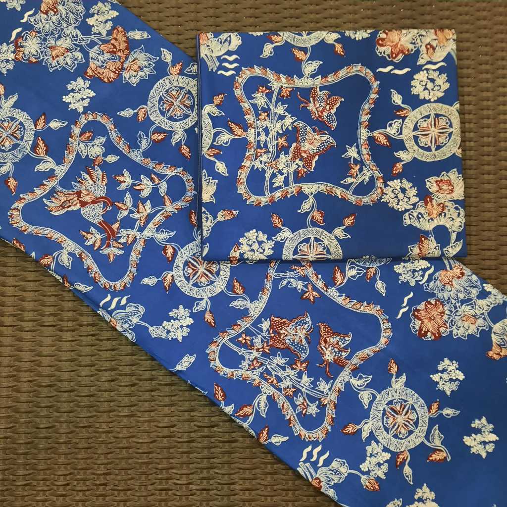 Kain Batik Tulis Lasem Rembang Motif Biru Bunga Antik