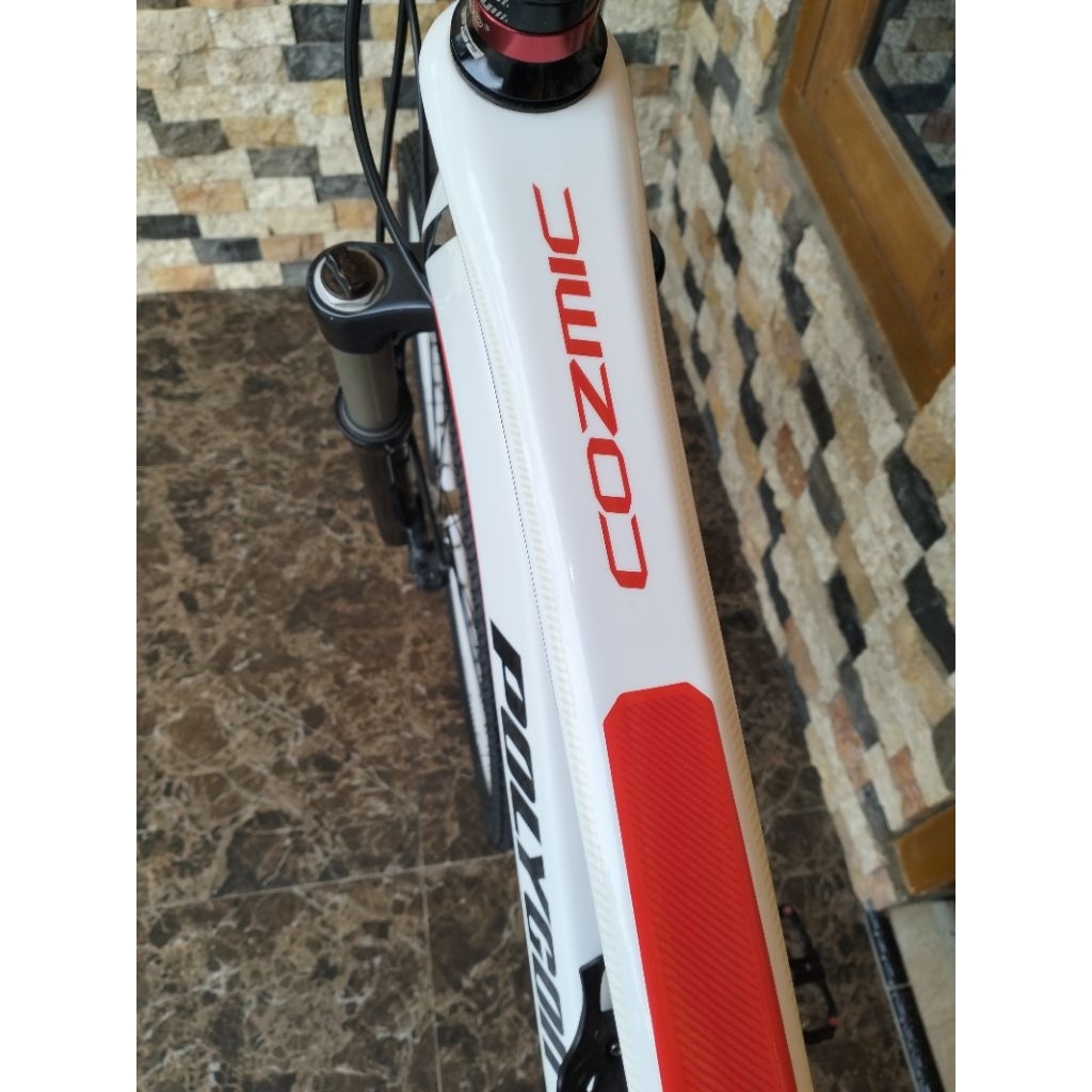 Polygon Cozmic Carbon CXR 1.0