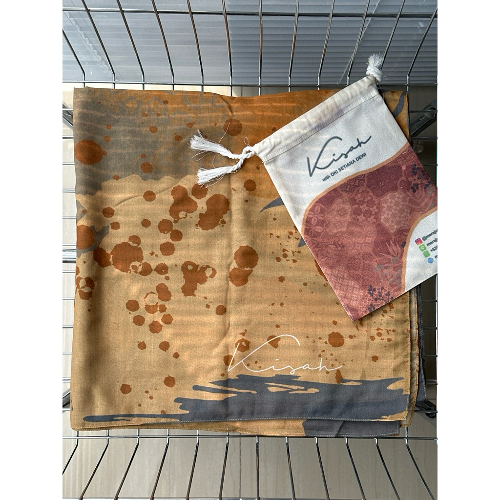 Merajut Kisah x Oki Setiana Dewi Vol 3.0 Old Emirates Voal Printed Scarf Preloved