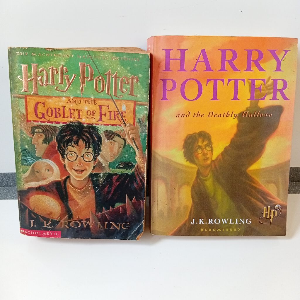 Satu paket novel Harry Potter jk Rowling bahasa Inggris