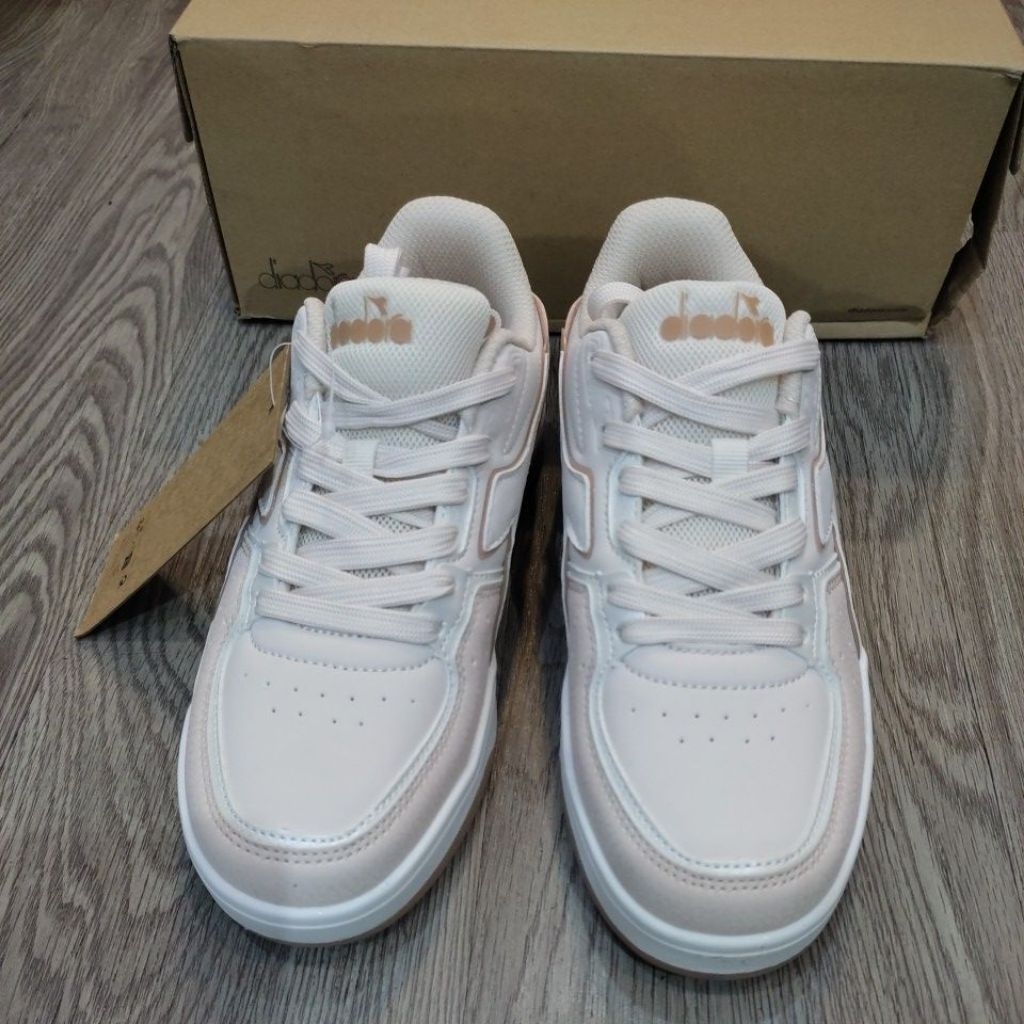 Sepatu DIA NAOTO (F)