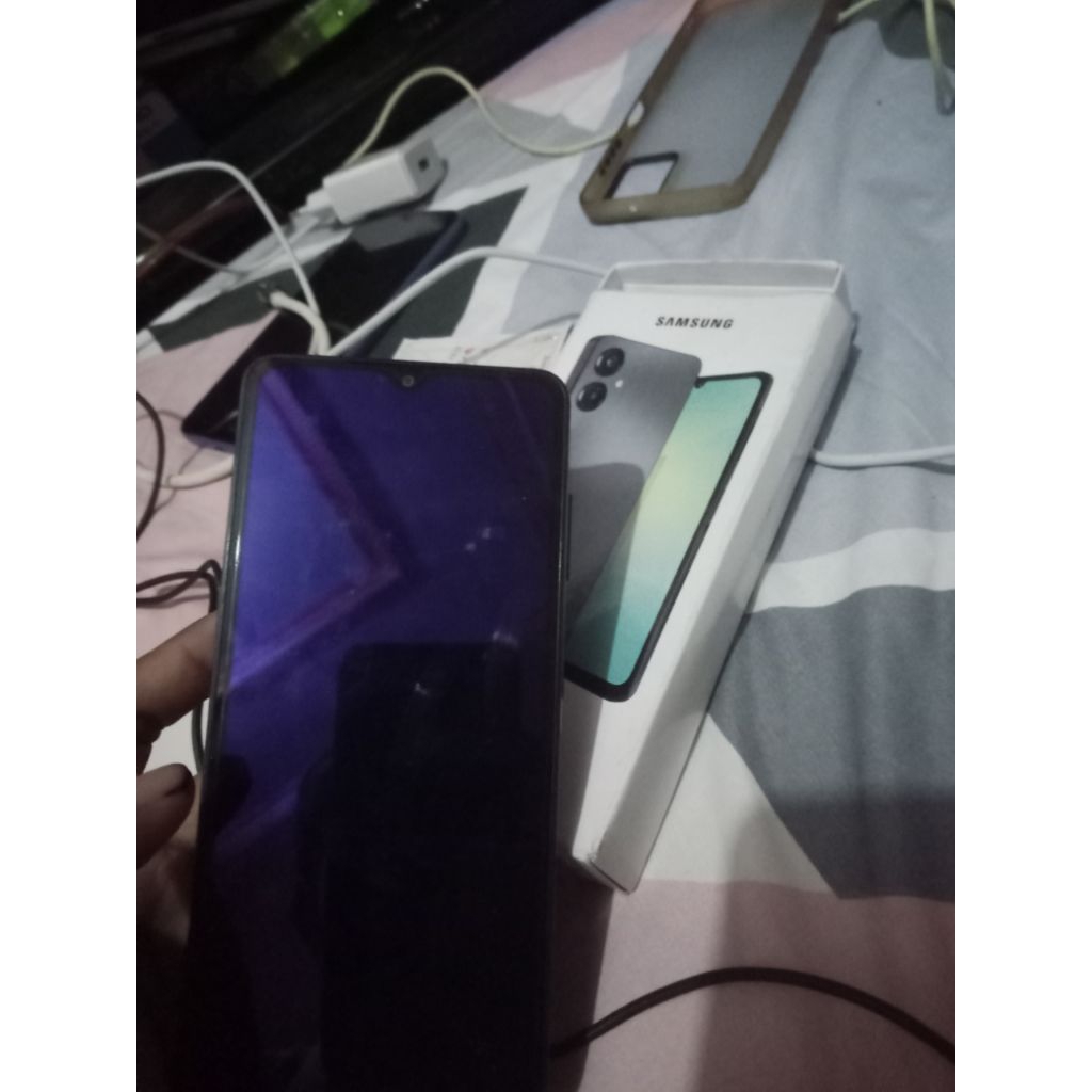 Samsung A06 4/128 GB Minus