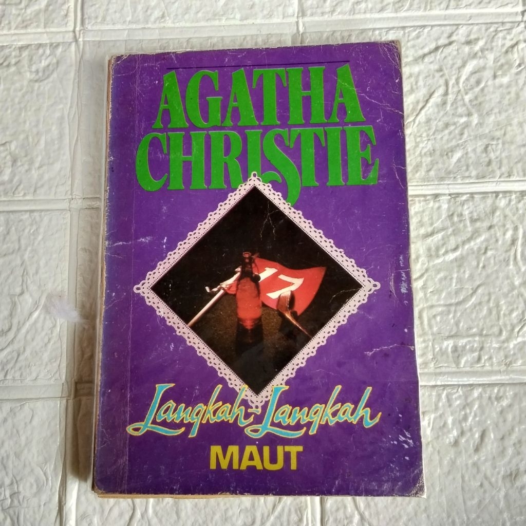 NOVEL BEKAS ORI AGATHA CHRISTIE LANGKAH MAUT