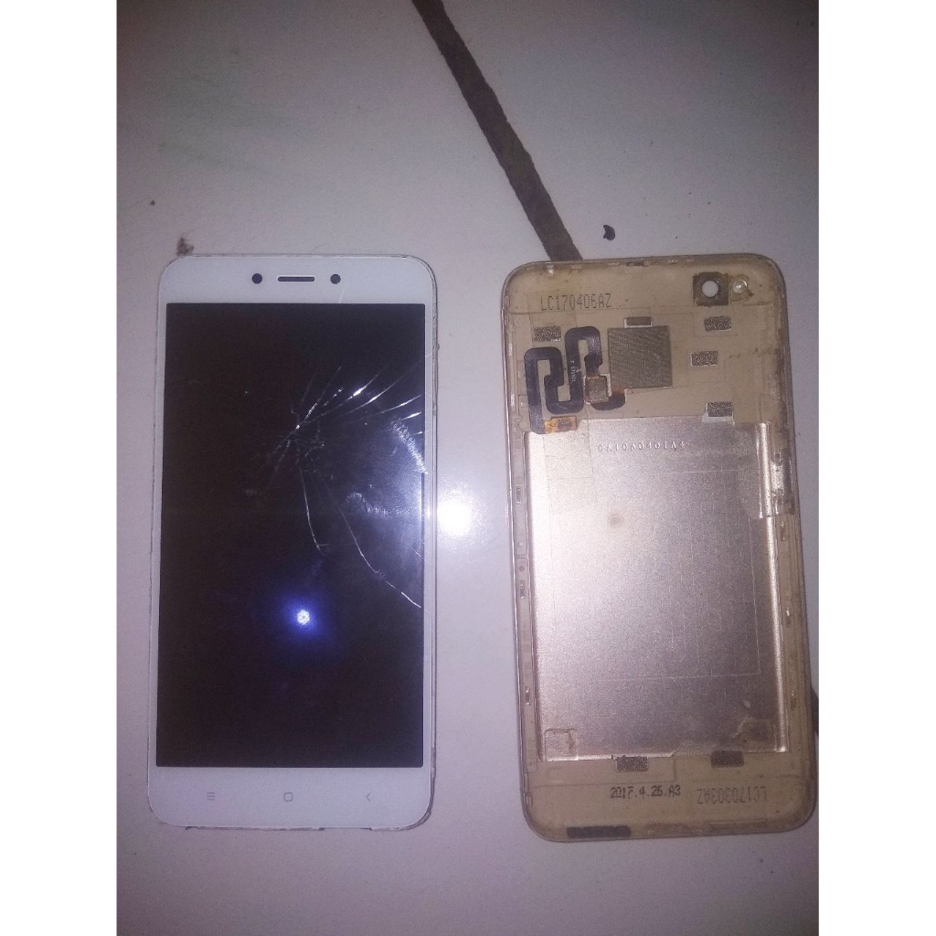 Hp REDMI 4X Bekas . Tpi Msih Hidup LCD AMAN, MESIN AMAN