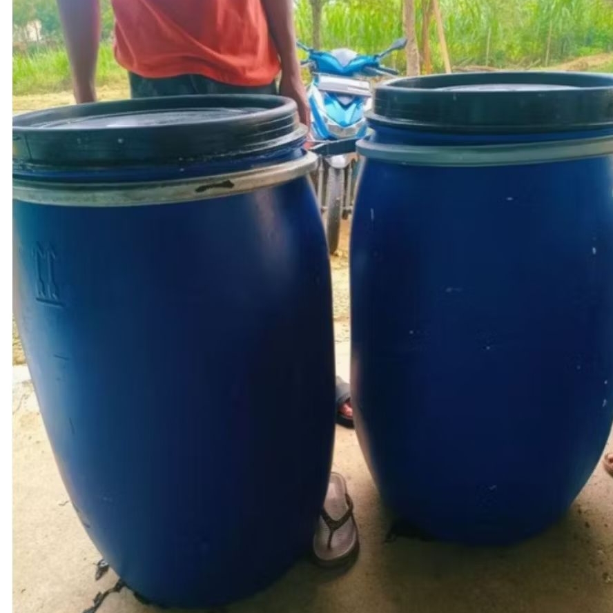 tong sampah plastik/ gentong air drum plastik HDPE kap 120 L
