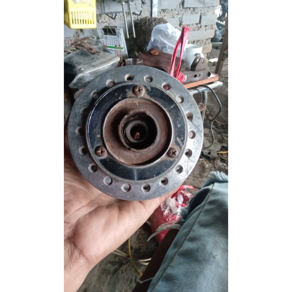 tromol depan honda cg
