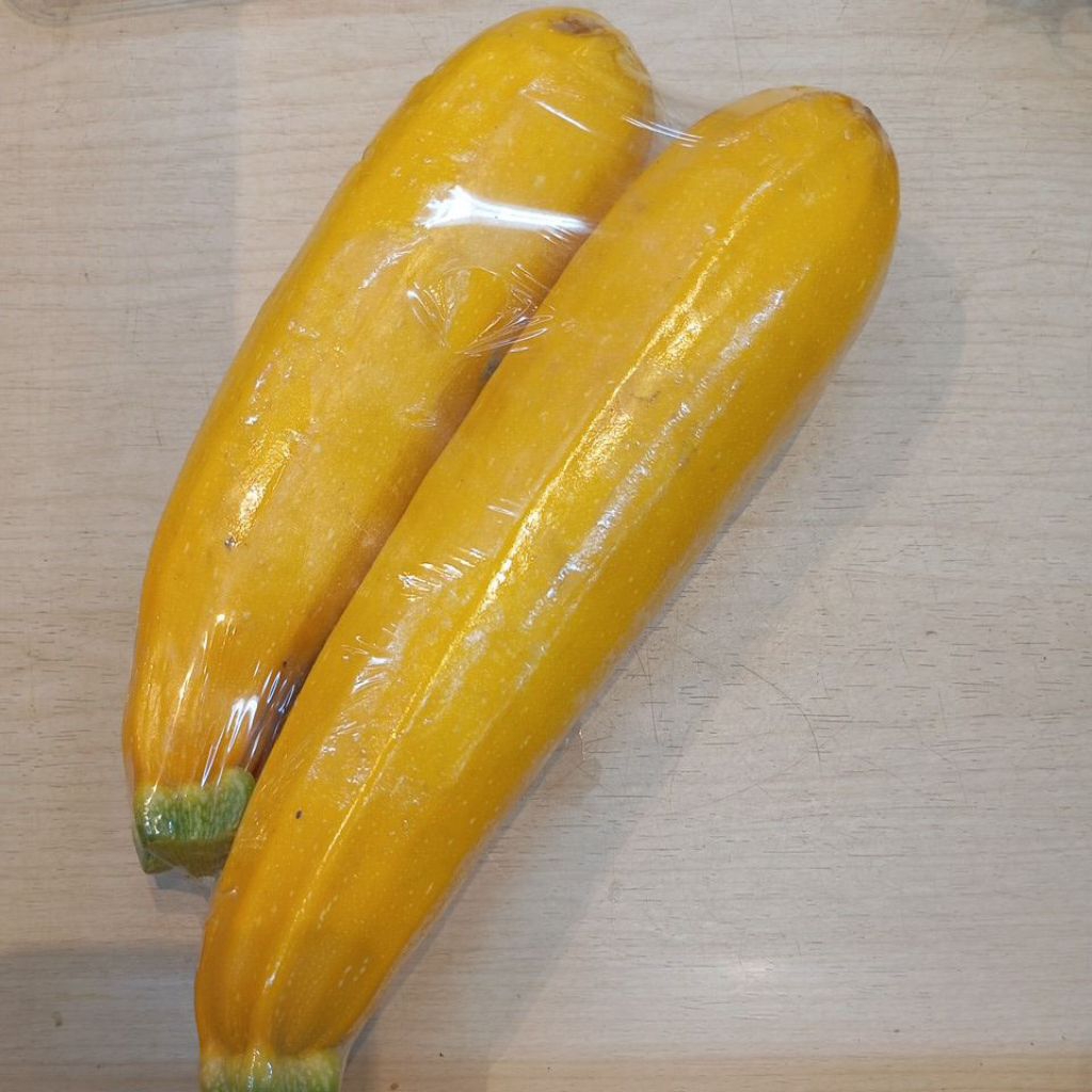 ZUCCHINI Kuning Fresh 500 gram Zukini Segar