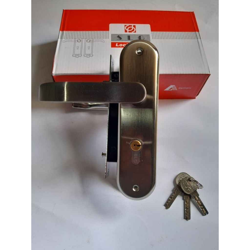 Handle Gagang Kunci Pintu Tanggung Bulat Aluminium Soligen SET CP 8209