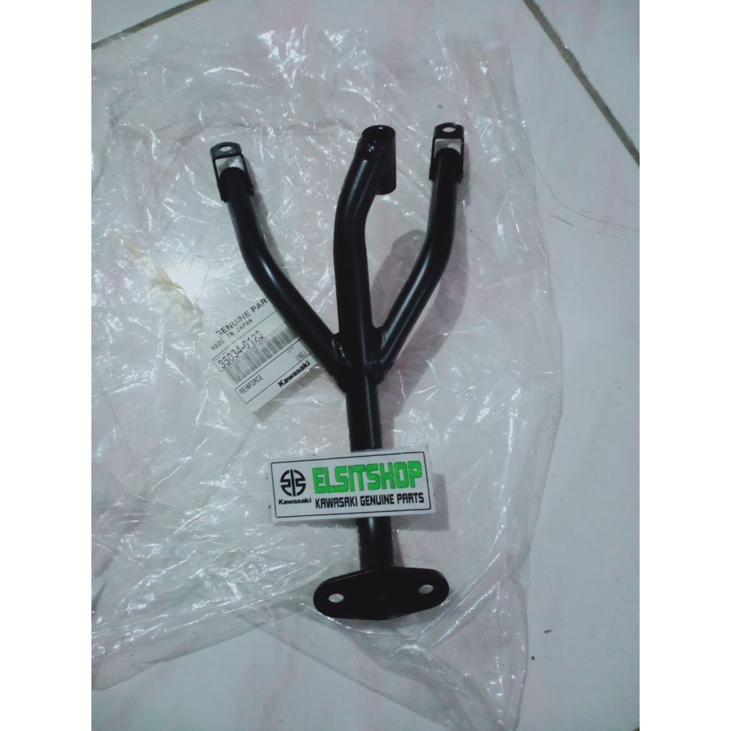 REINFORCE BRACKET SPAKBOR BLAKANG VERSYS 650