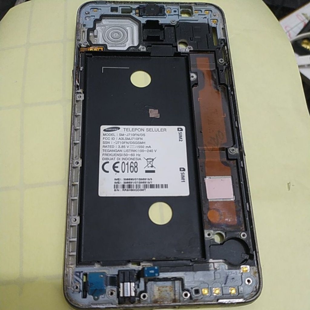 frame atau tatakan lcd Samsung SM-J710FN/DS second original copotan dan tombol