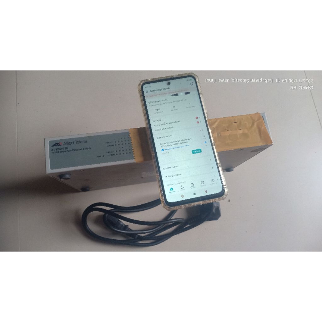 switch hub allied telesis 16 port AT-FSW716 second dengan kabel adaptor