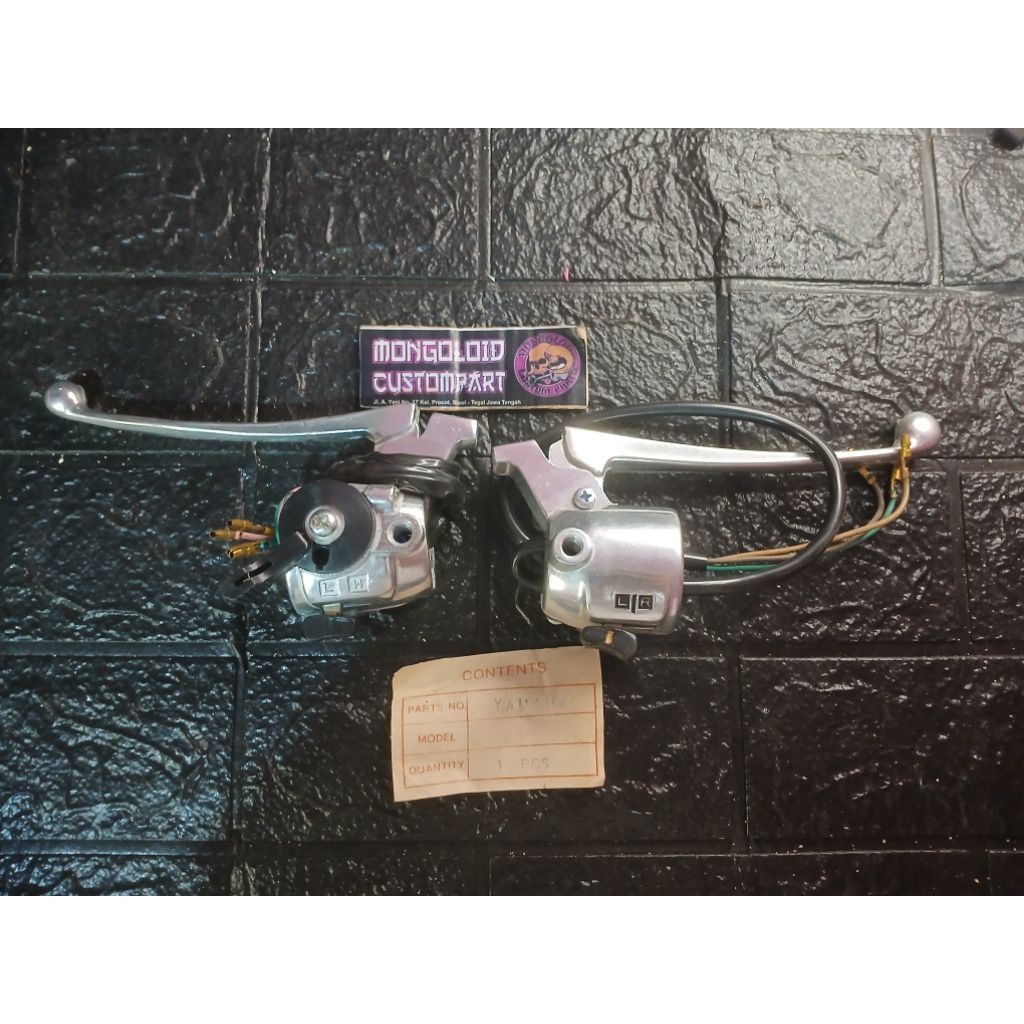 stok lama merk MARKING CONTENT holder saklar sakelar tombol sein set kanan kiri plus handle rem kopl