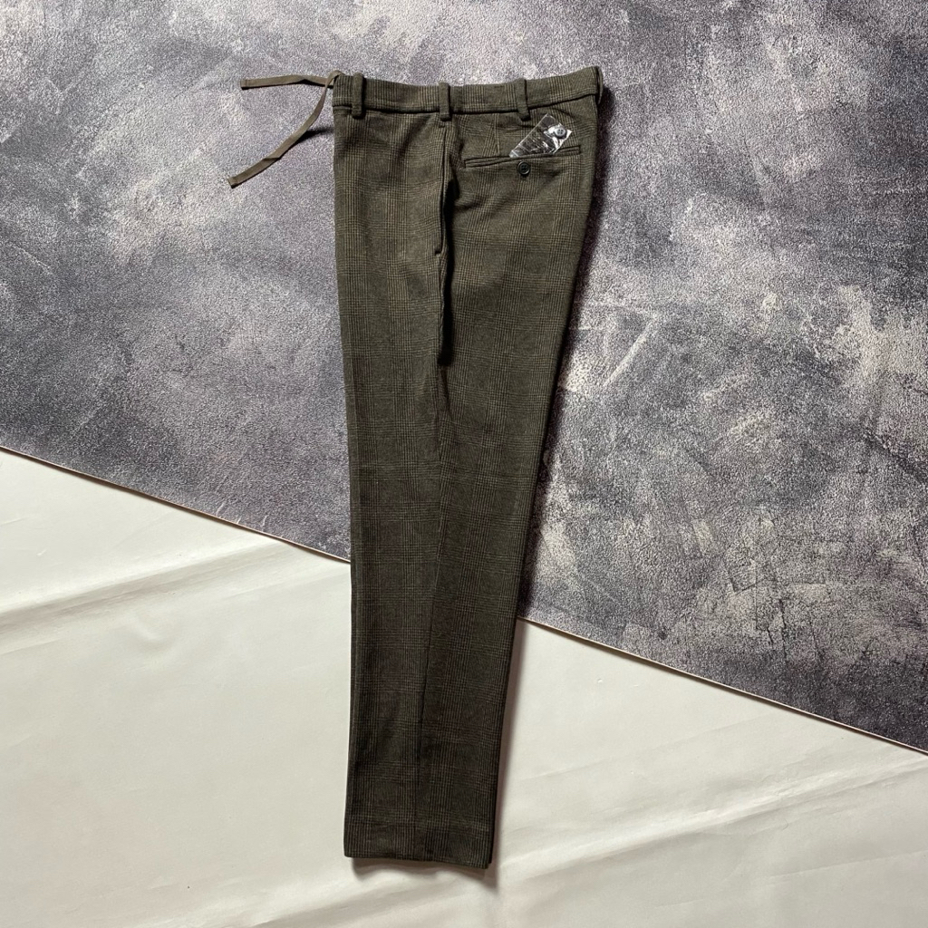 Uniqlo Smart Ankle Pants