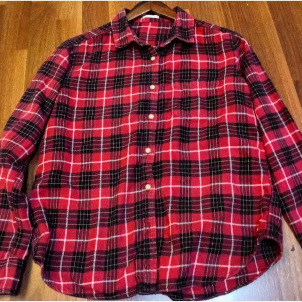 Preloved Uniqlo Kemeja Flanel