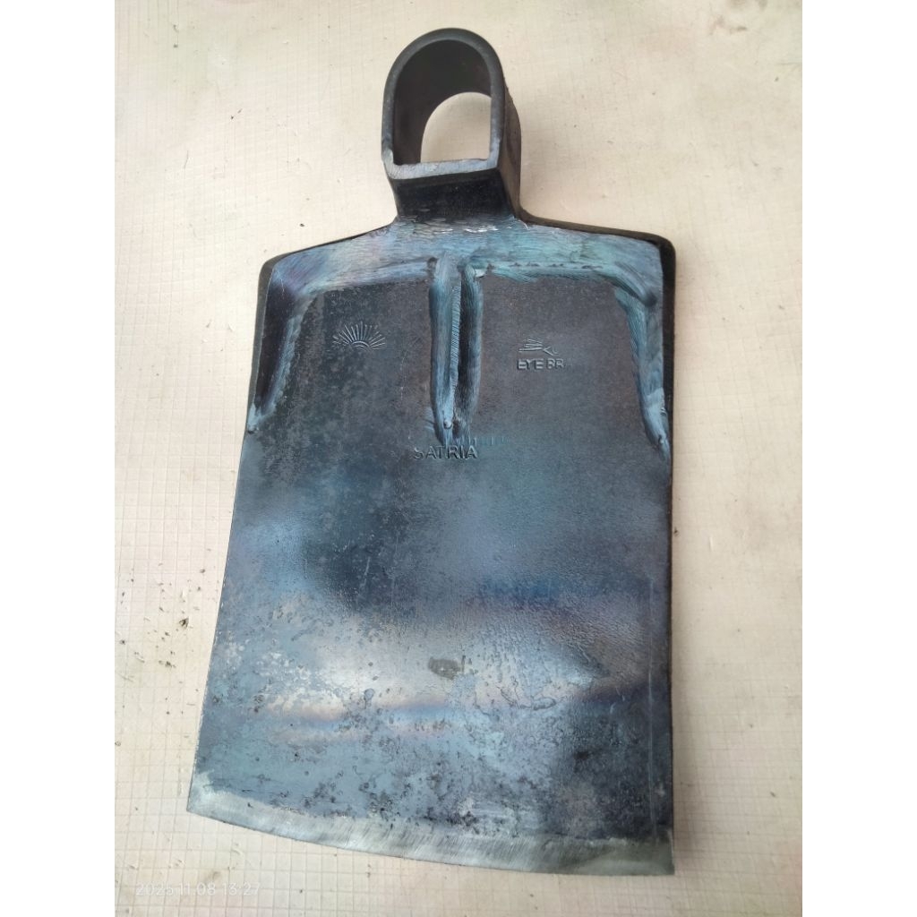 cangkul baja / cangkul cap mata