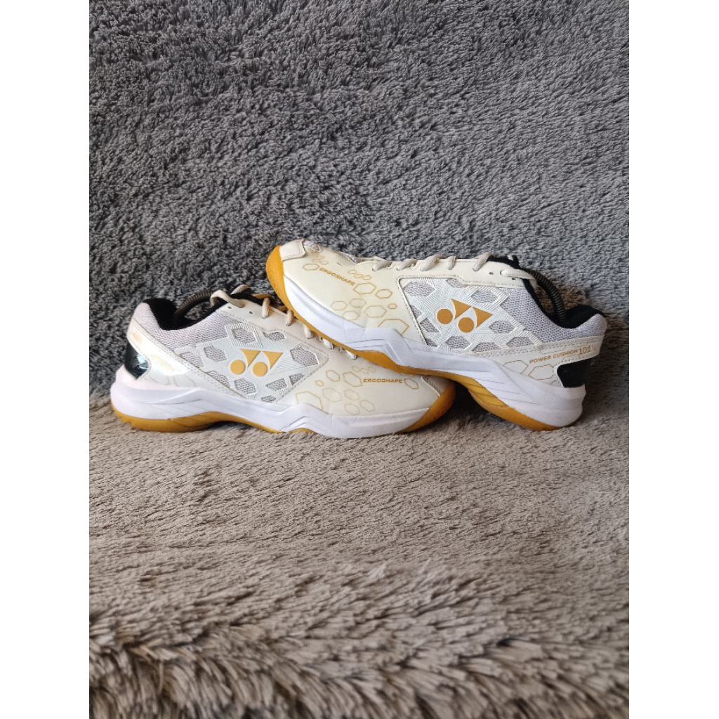 SEPATU BADMINTON YONEX SHB 101 SIZE 43 ORIGINAL SECOND MURAH