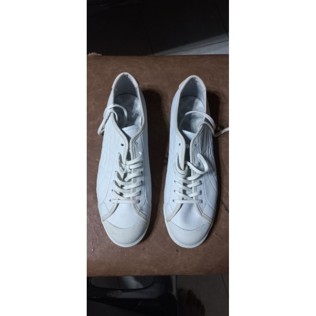 asics made in Indonesia size 42.5