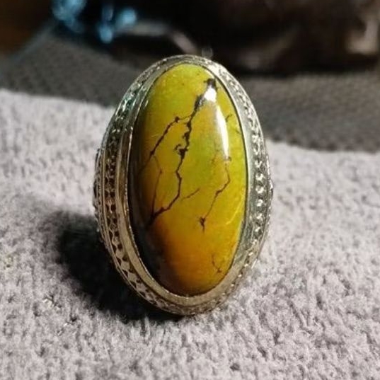 Natural Pirus Xinciang/Hubei Gradasi Dwi Warna