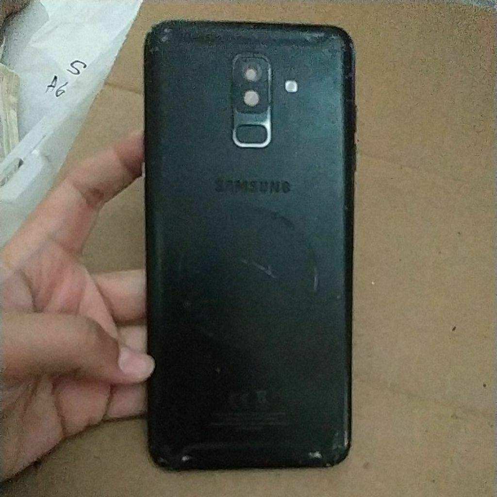 BACKDOOR BEKAS SAMSUNG GALAXY A6 PLUS A605G MINUS BAGIAN ON OFF SEPERTI DIFOTO