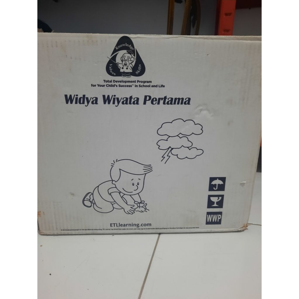 buku WWP (Widya Wiyata Pertama) buku second kondisi mulus 99% (baru buka segel)