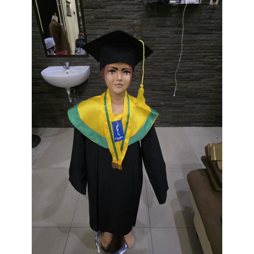 Toga anak TK/SD kuning lis hijau satu set lengkap