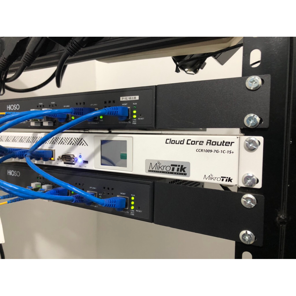 Mikrotik CCR 1009-7G-1C-1S+ bekas
