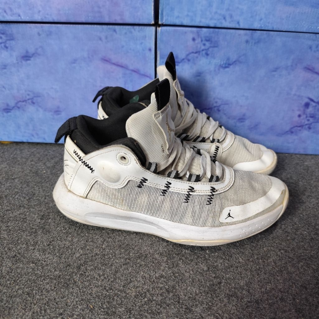 Sepatu Basket Jrdn Jumpman 2020