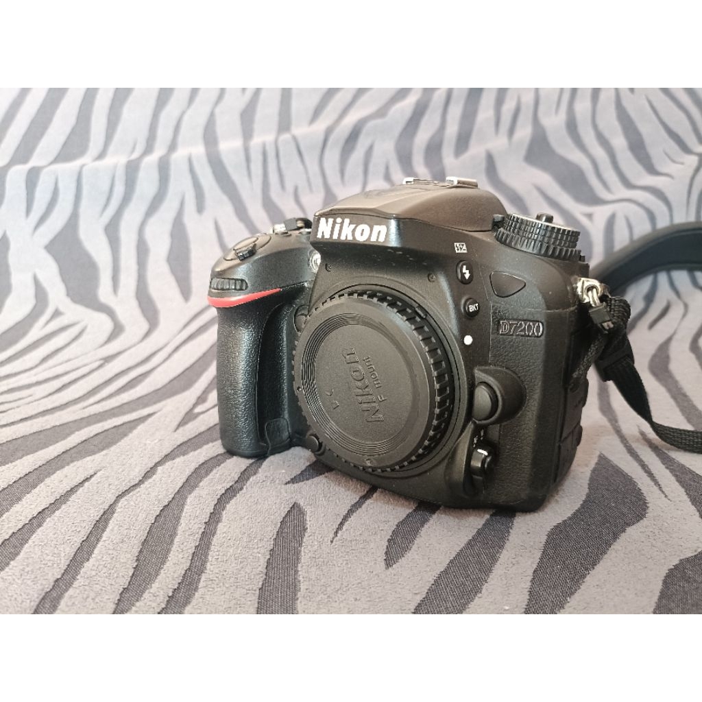 NIKON D7200