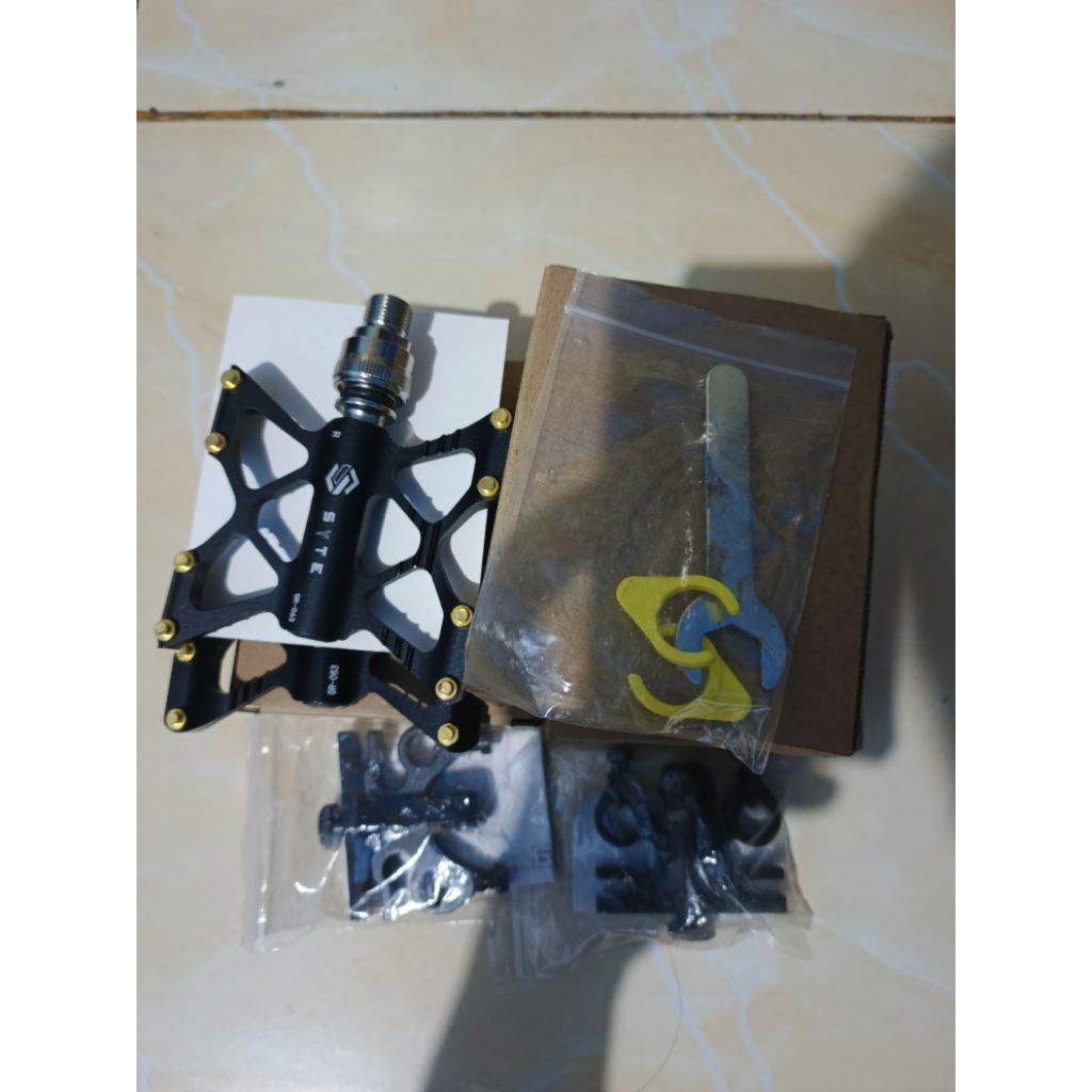 Pedal sepeda QR bearing kupu-kupu+adaptor syte