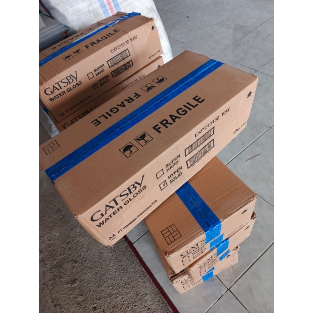 Gatsby WG merah sachet renceng 1 karton 24 pack