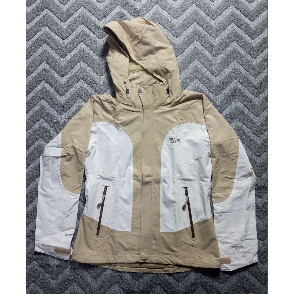 Jaket mountain hardwear MHW blocktech outdoor hiking windbreaker warna krem dan putih