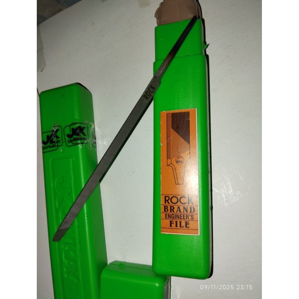 kikir gergaji/kikir segitiga JK India 4" ex.slim JK ROCK tajam dan awet