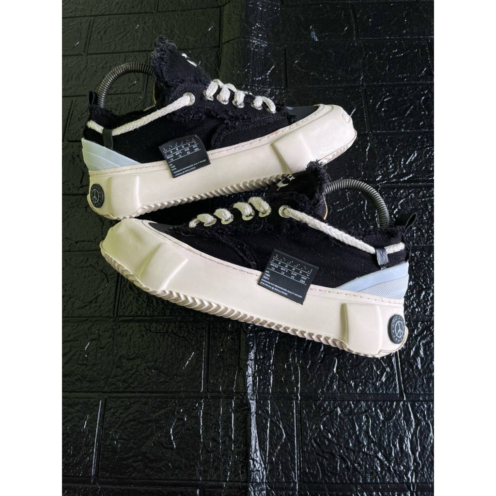 sepatu Xvessel G.O.P low x marshmallow size 42/26.5cm original mulus